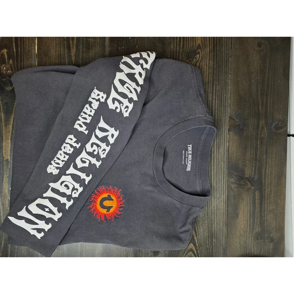 True Religion Long Sleeve T-Shirt Small Blazing Sun Logo‎ Graphic phantom  grey